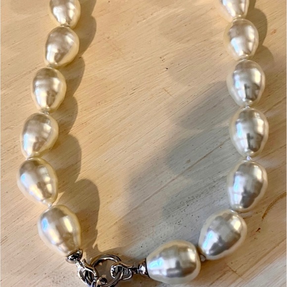 Large Brand New Freshwater Pearl Necklace with Pearl Drop Extender - Picture 3 of 4